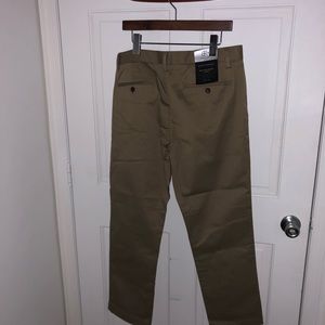BRAND NEW WITH TAGS Banana Republic 33x30 Chinos